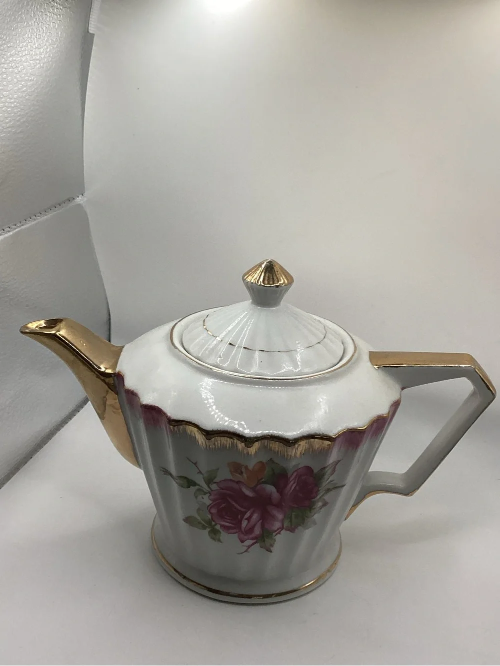 vintage Trimont Ware (Made in Japan) porcelain teapot pink roses gold trim